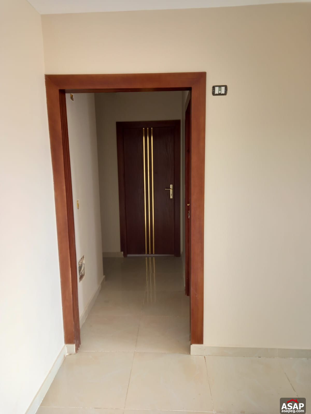 Fully-Finished Apartment in Villette Fully-Finished Apartment in Villette