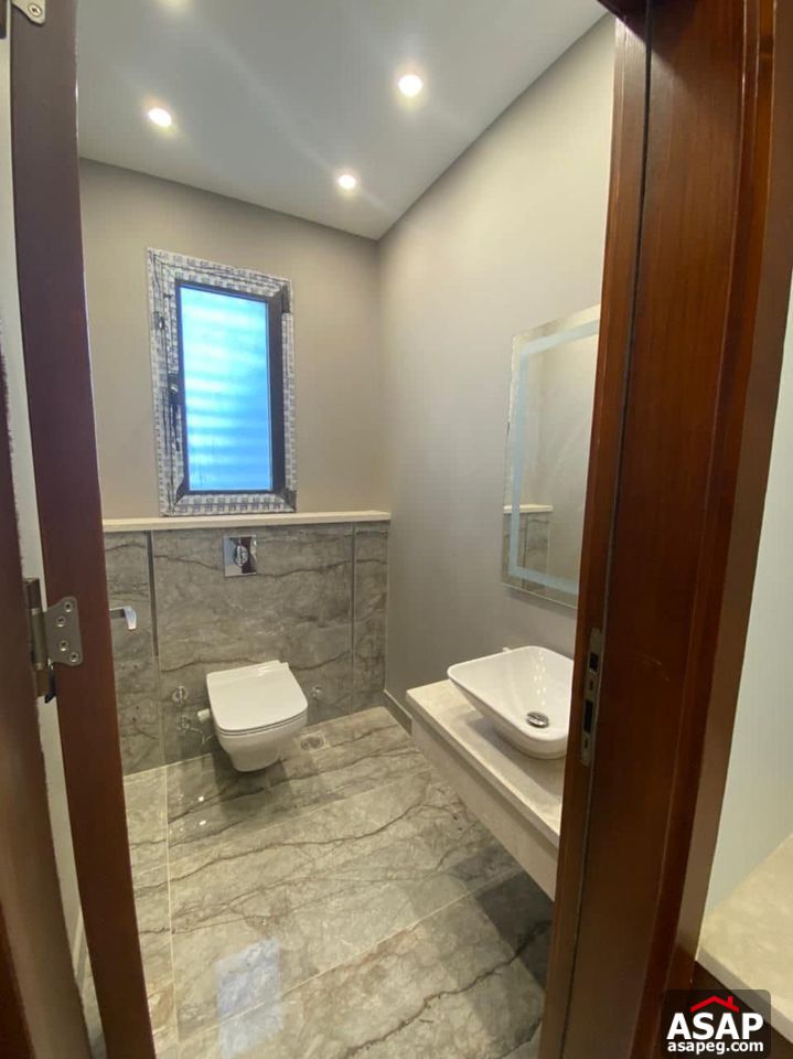 Duplex with Garden for Rent in Westown