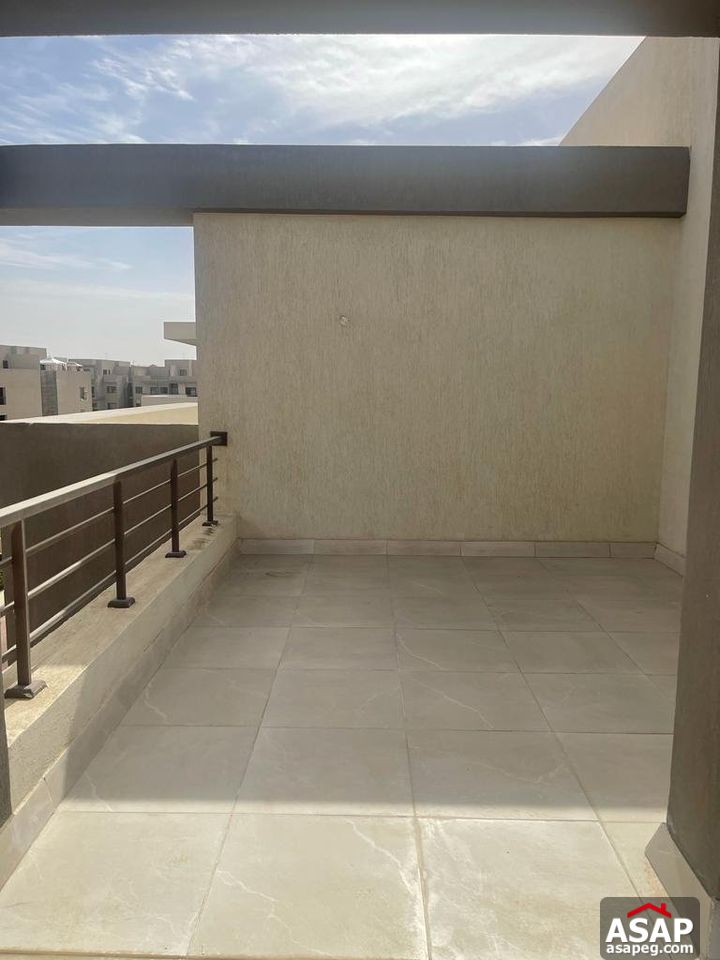 Penthouse for Rent in Fifth Square Penthouse for Rent in Fifth Square