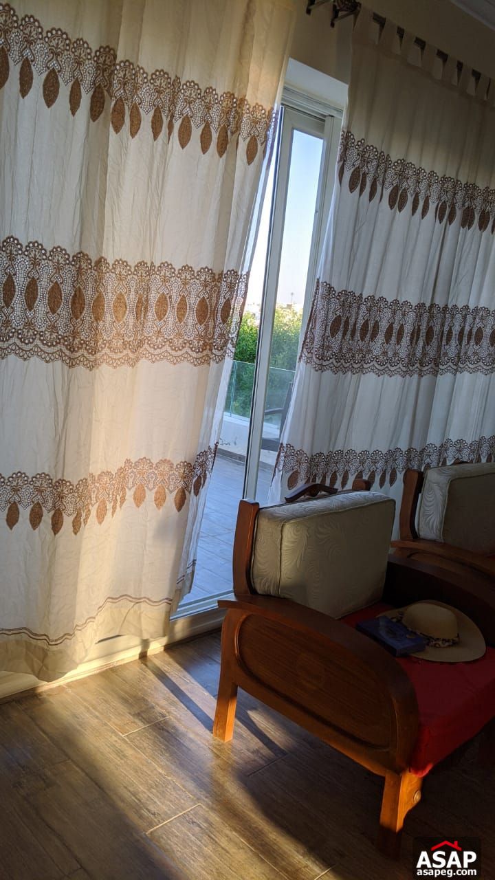 Senior Chalet with Sea View for Sale in Hacienda Bay Senior Chalet with Sea View for Sale in Hacienda Bay