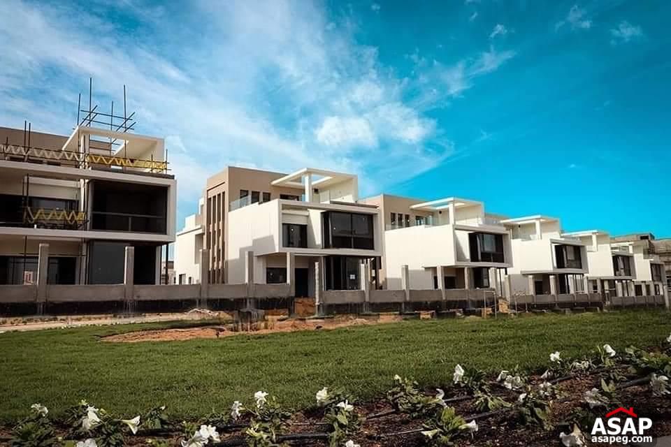 Villa for Sale in Fifth Square Compound Villa for Sale in Fifth Square Compound