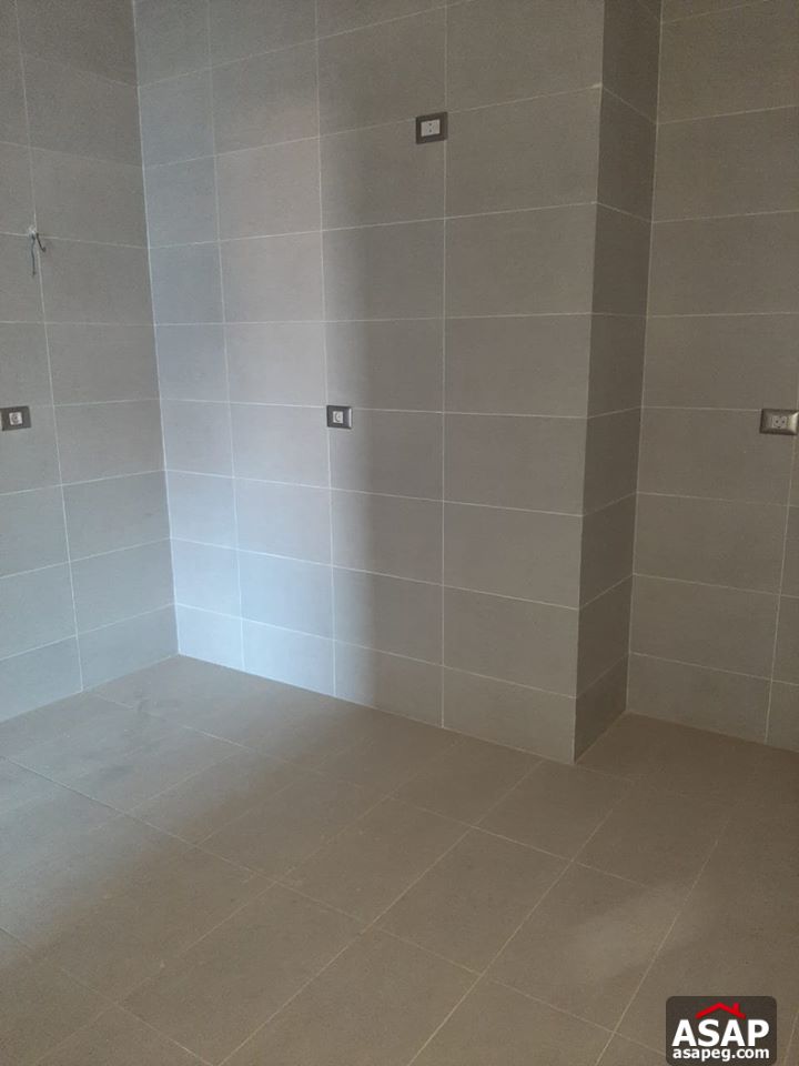 Apartment for Sale in Village Gate Palm Hills Apartment for Sale in Village Gate Palm Hills