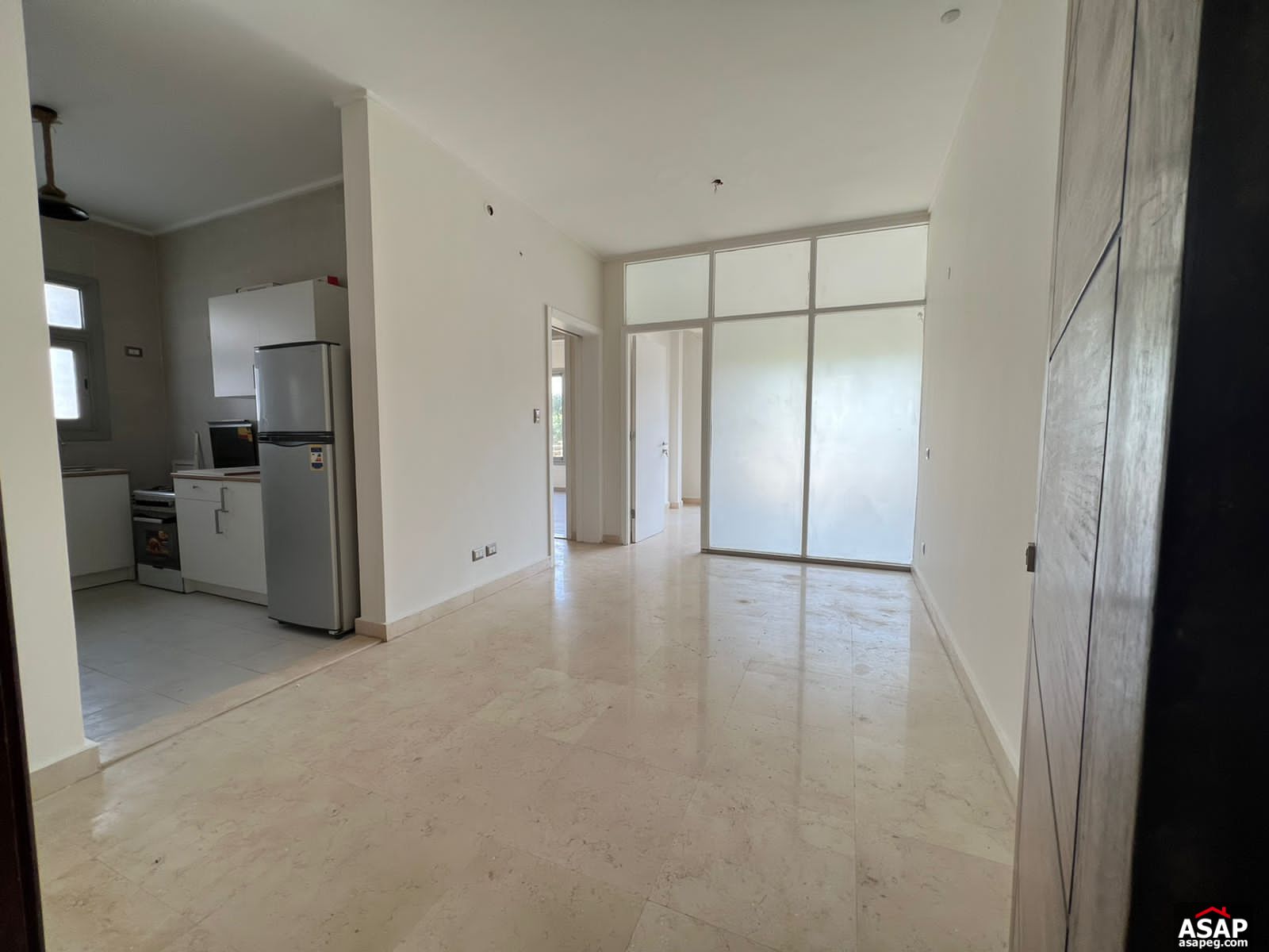 Studio with Garden for Rent in Village Gate Studio with Garden for Rent in Village Gate