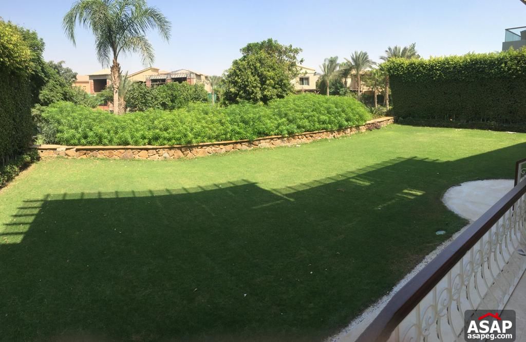 Villa for Rent in New Cairo compounds - Swan Lake Villa for Rent in New Cairo compounds - Swan Lake