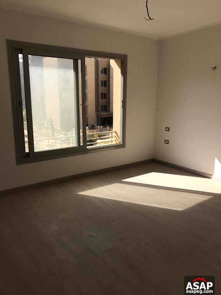 Studio for Rent in Village Gate Studio for Rent in Village Gate