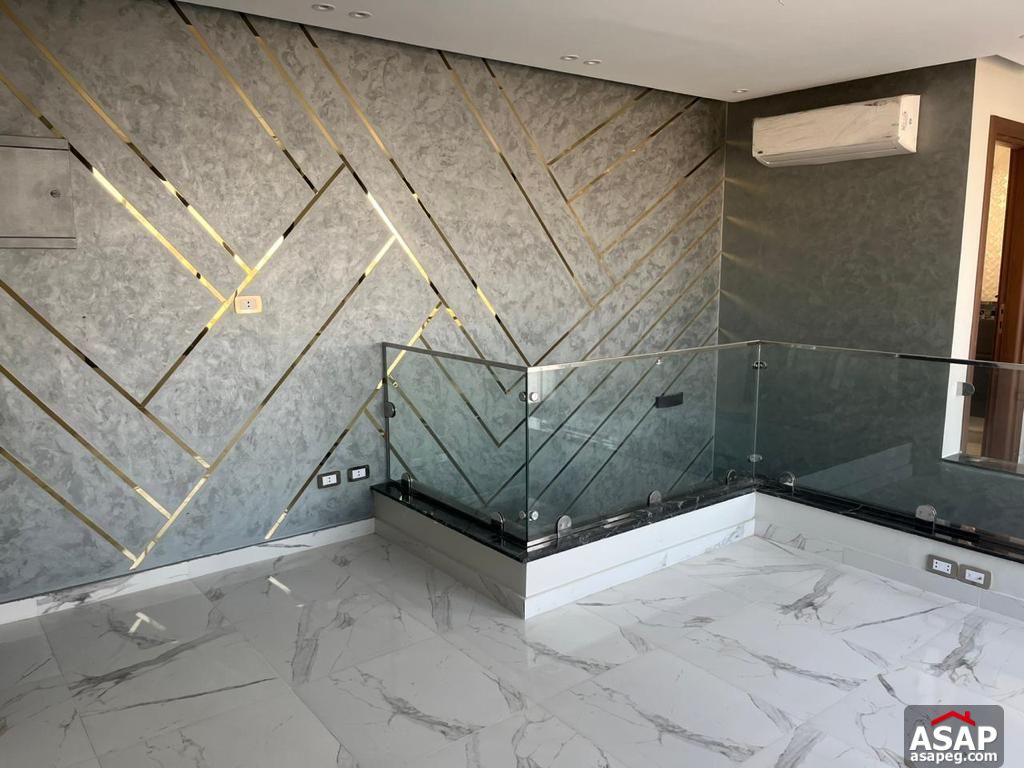 Triplex for Rent in Eastown Compound Triplex for Rent in Eastown Compound