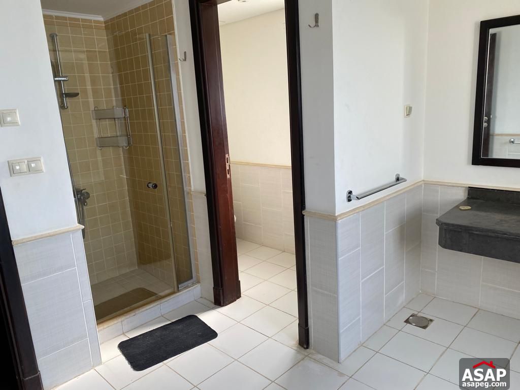 Villa for Rent in Mivida Emaar