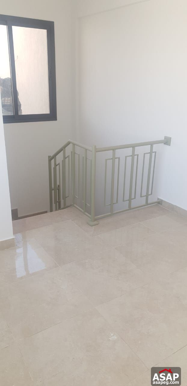 Penthouse for Rent in Fifth Square Penthouse for Rent in Fifth Square