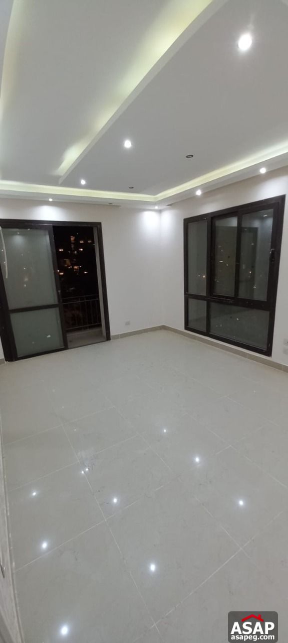 Apartment for Sale in Eastown Compound