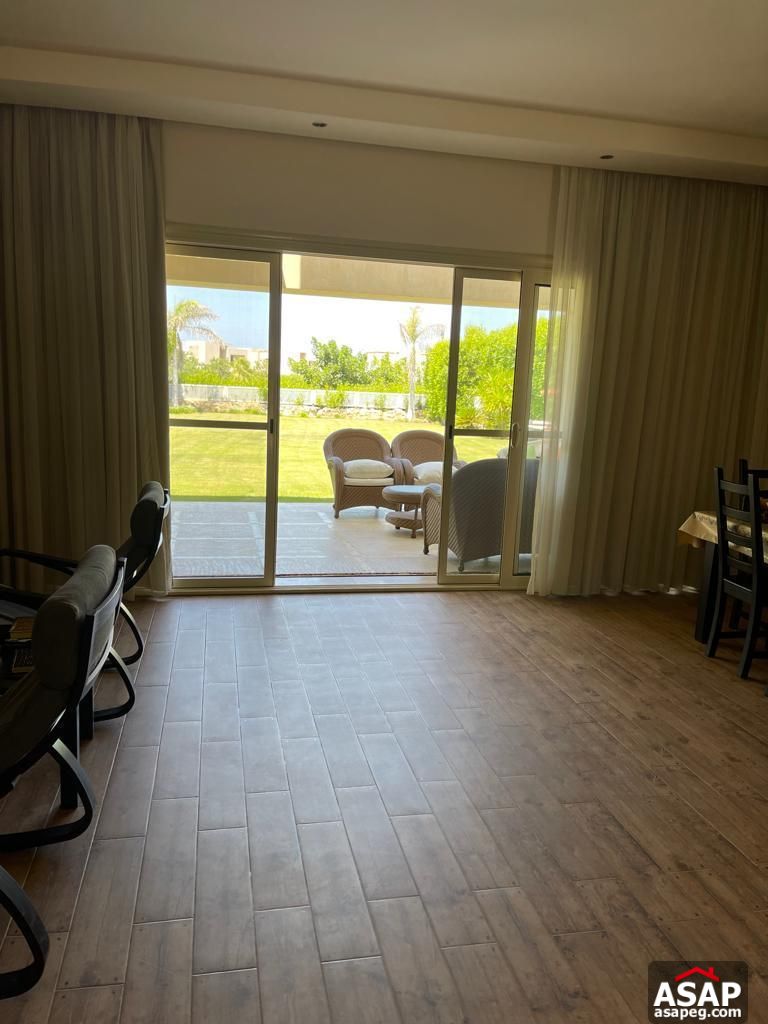 Finished Villa with Lake View for Sale in Hacienda Bay Finished Villa with Lake View for Sale in Hacienda Bay