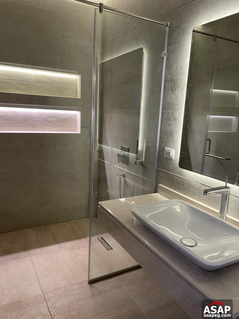 Apartment with Lake View for Rent in Lake View Residence