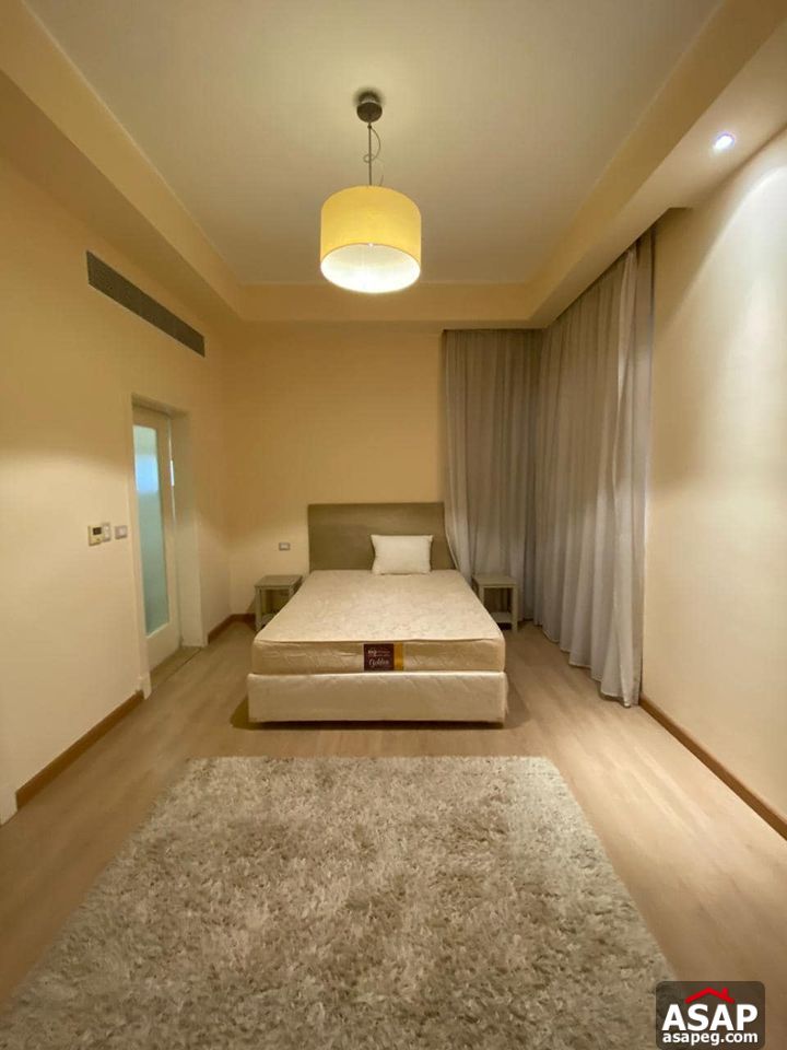 Stand Alone with Big Garden for Rent in Allegria