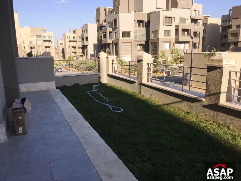 Studio with Private Garden in Village Gate for Rent Studio with Private Garden in Village Gate for Rent
