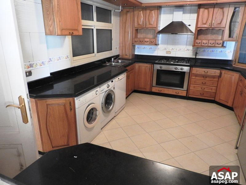 Furnished Apartment with Big Terrace in Maadi