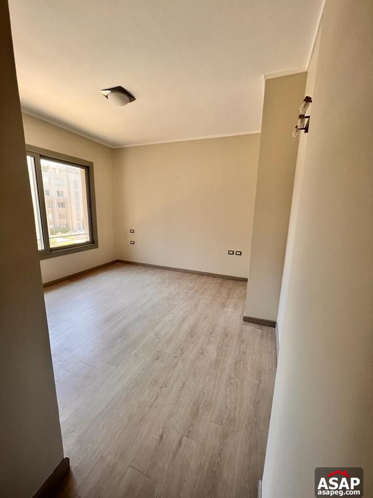 Semi Furnished Apartment in Vilage Gate for Rent Semi Furnished Apartment in Vilage Gate for Rent