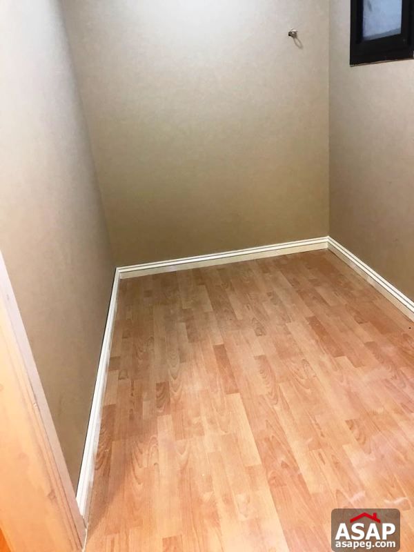 Apartment with Garden for Rent in Eastown Apartment with Garden for Rent in Eastown