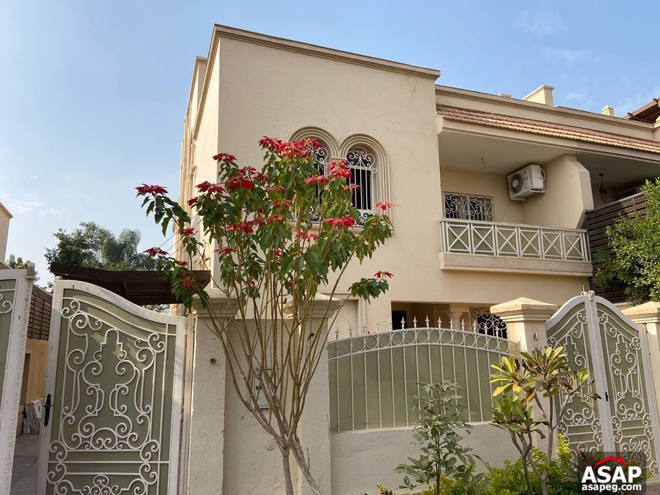 Twin House for Rent in Greens Compound Twin House for Rent in Greens Compound