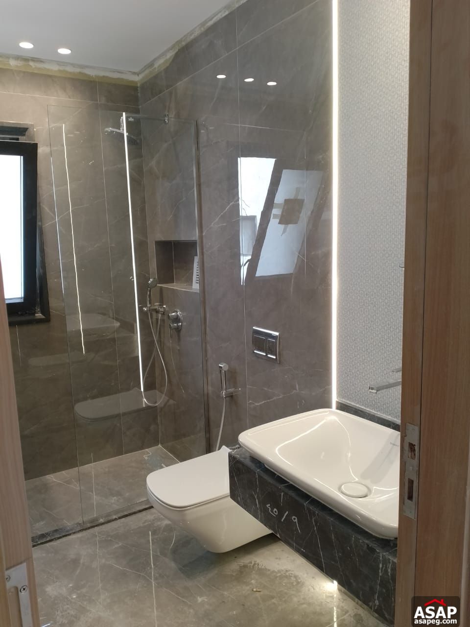 Furnished Apartment for Sale in Lake View Residence Furnished Apartment for Sale in Lake View Residence