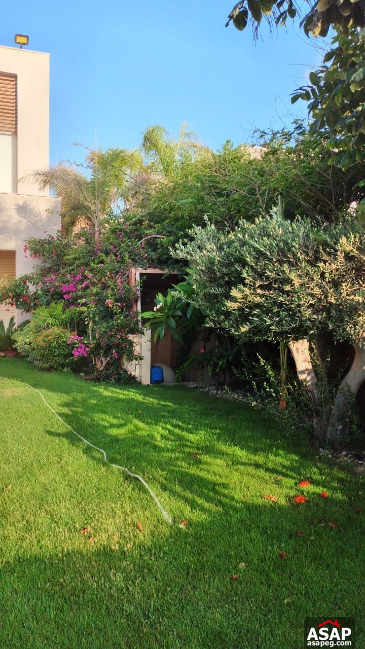 Villa with Golf View for Sale in Hacienda Bay Villa with Golf View for Sale in Hacienda Bay