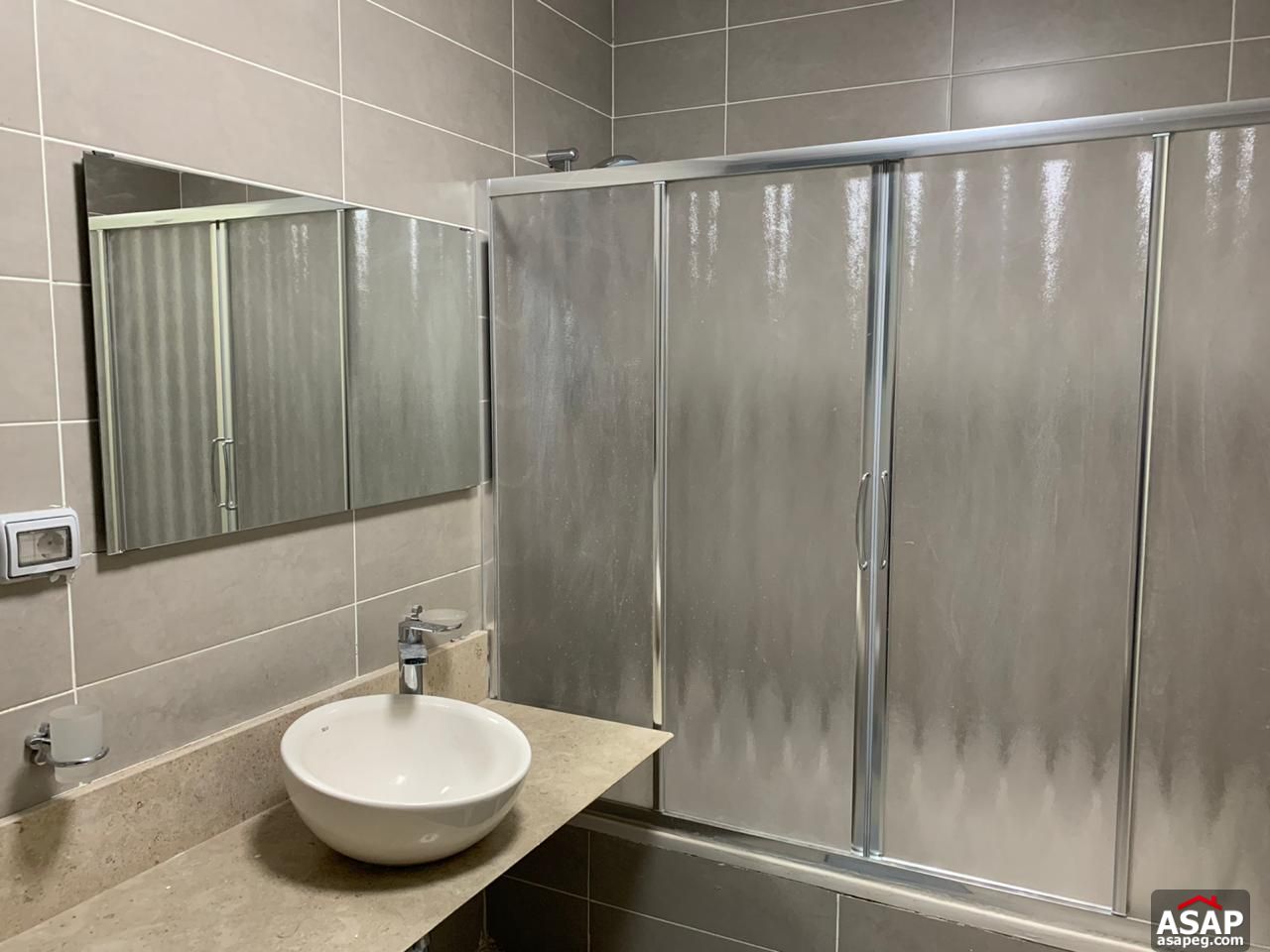 Apartment for Rent in Village Gate Apartment for Rent in Village Gate