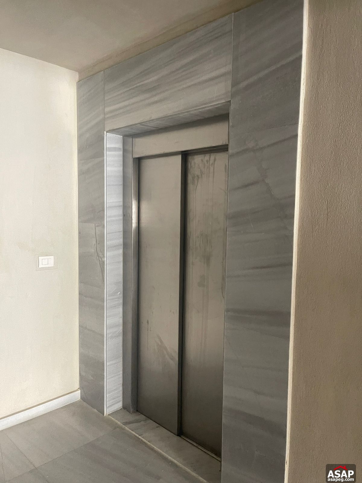 Apartment with Good Location in Lake View Residence