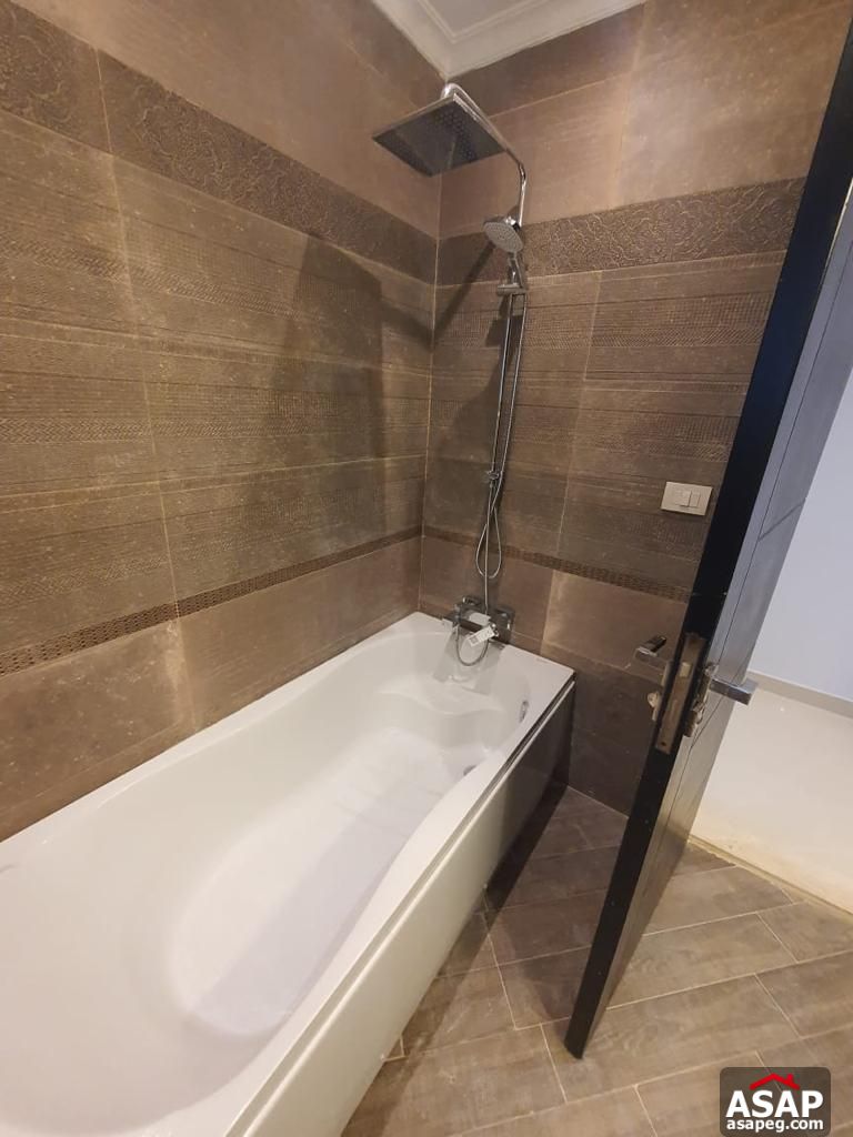 Semi Furnished Apartment for Rent in The WaterWay Semi Furnished Apartment for Rent in The WaterWay