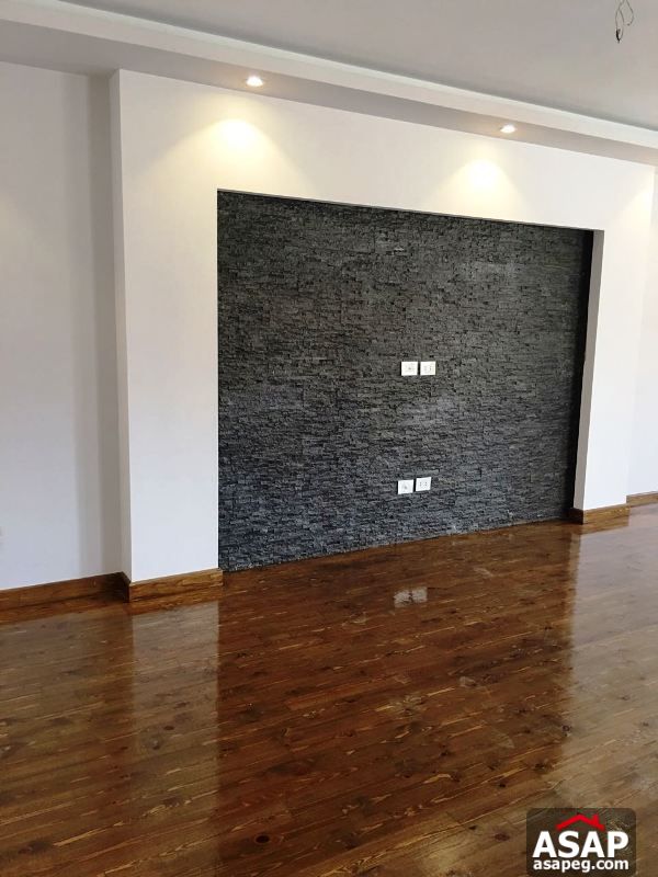 Roof for Rent in West Arabella Roof for Rent in West Arabella