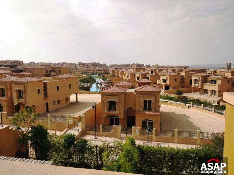 Town House with Garden for Rent in Royal Meadows - Sheikh Zayed Town House with Garden for Rent in Royal Meadows - Sheikh Zayed