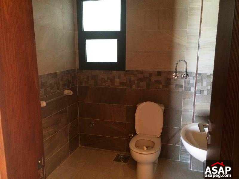 Apartment for Rent with Park View in Eastown