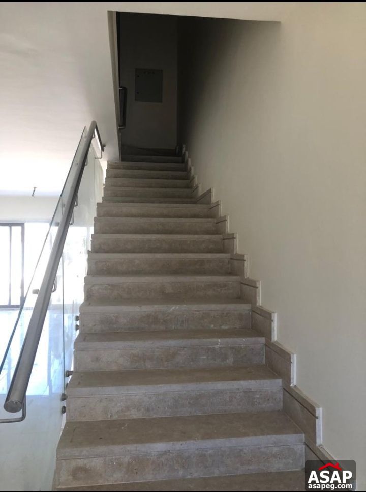 Finished Town House for Sale in Hyde Park Compound Finished Town House for Sale in Hyde Park Compound