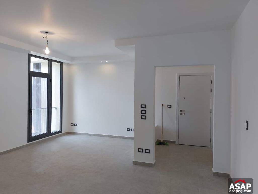 Apartment in Eastown Compound for Rent