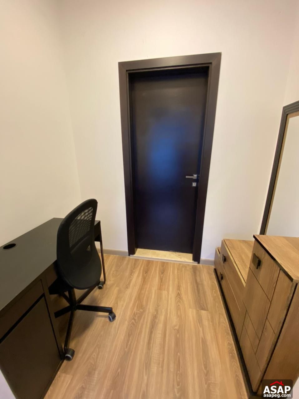 Furnished Apartment for Rent in The WaterWay