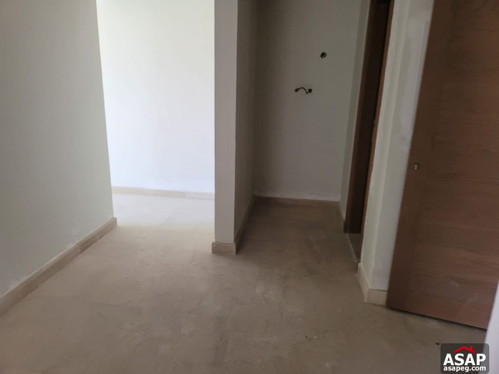 Fully Finished Apartment for Sale in Mivida Compound Fully Finished Apartment for Sale in Mivida Compound