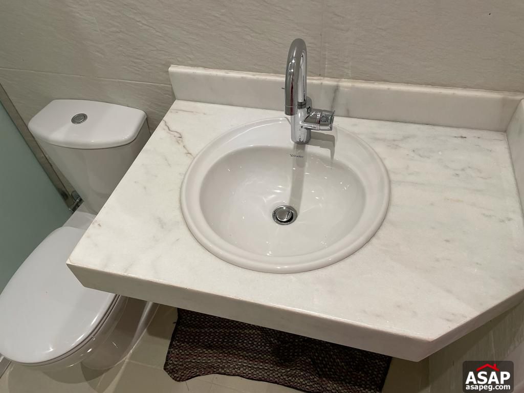 Apartment for Rent in Hyde Park Compound