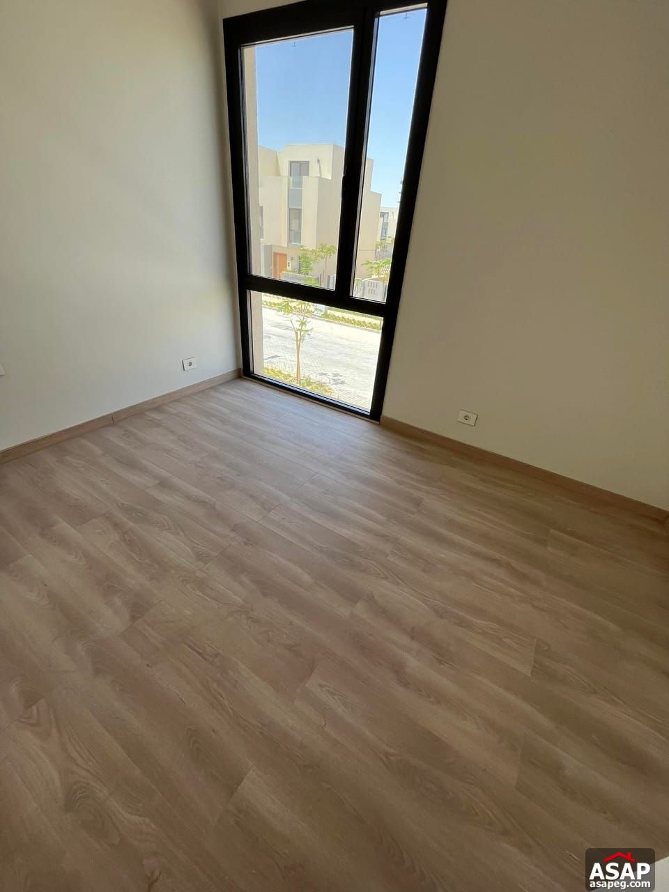 Finished Town House for Sale in Al Burouj Finished Town House for Sale in Al Burouj