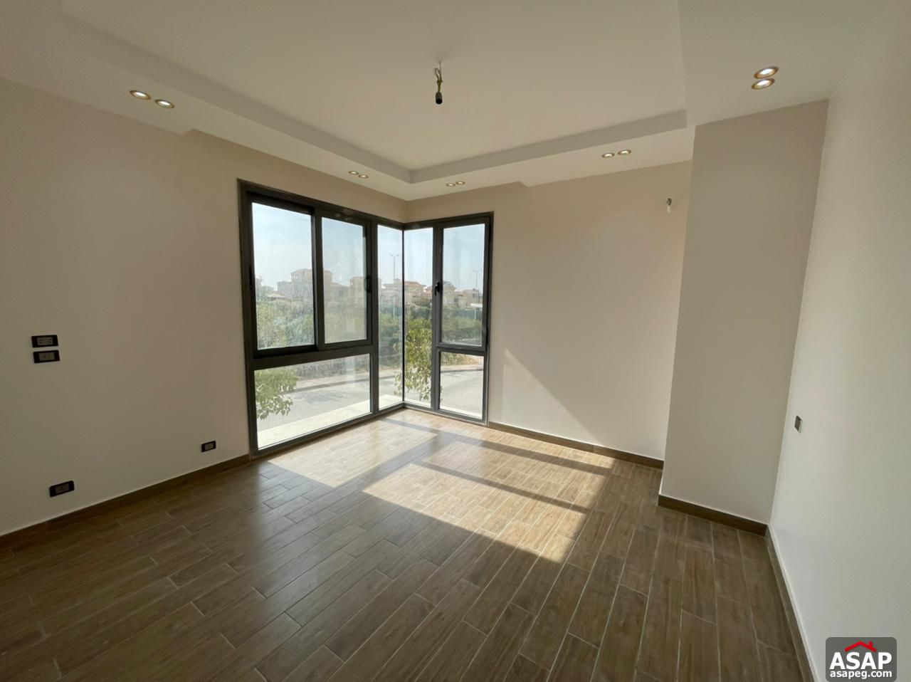 Semi Furnished Apartment for Rent in Eastown