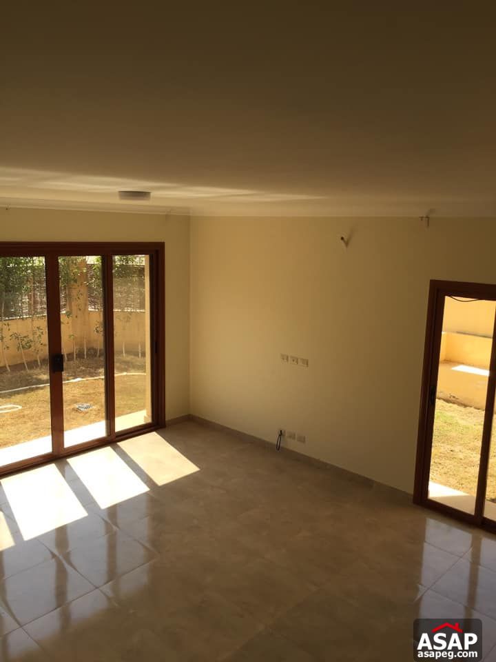 Duplex for Rent in Beverly Hills - Sheikh Zayed Duplex for Rent in Beverly Hills - Sheikh Zayed