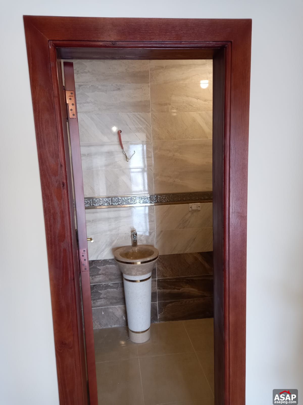 Fully-Finished Apartment in Villette Fully-Finished Apartment in Villette