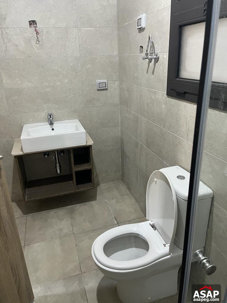 Ground Floor for Rent in Fifth Square