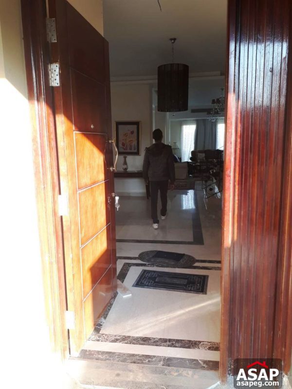 Villa for Rent in Sheikh Zayed Villa for Rent in Sheikh Zayed