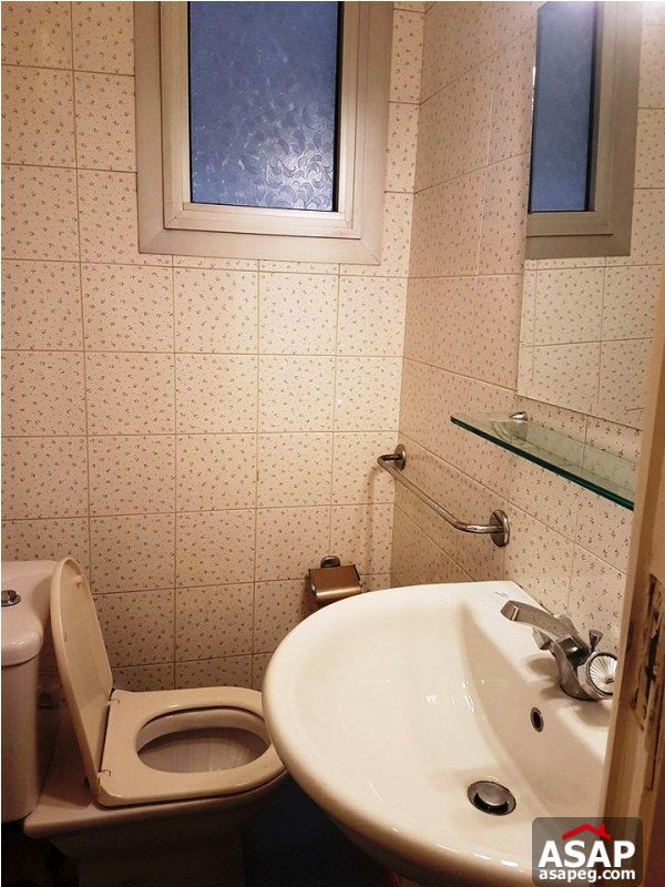 Apartment with Terrace for Sale in Garden City