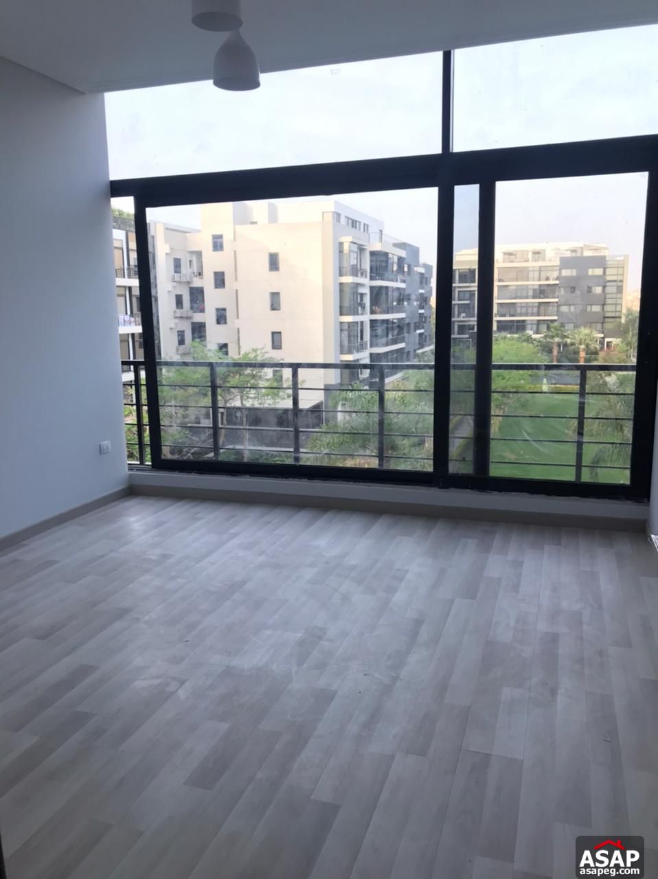 Apartment with Lake View for Rent in The WaterWay Apartment with Lake View for Rent in The WaterWay