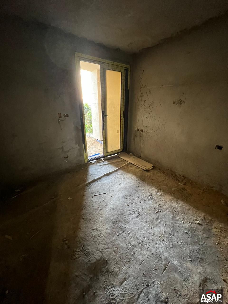 Ground Floor for Sale in Azad Compound Ground Floor for Sale in Azad Compound