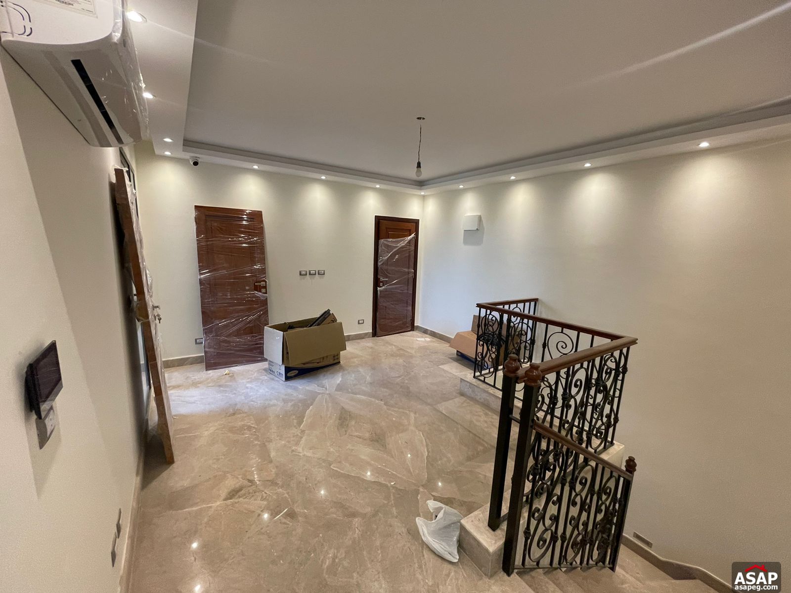 Duplex with Garden for Rent in Eastown Sodic