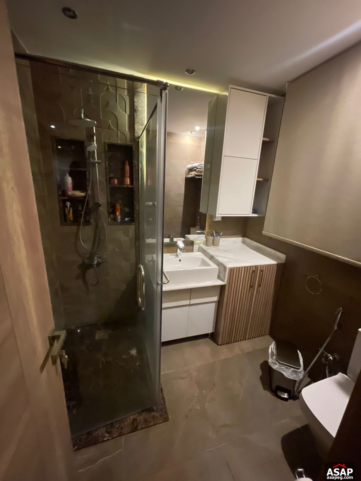 Studio with Garden for Sale in Regent's Park Studio with Garden for Sale in Regent's Park