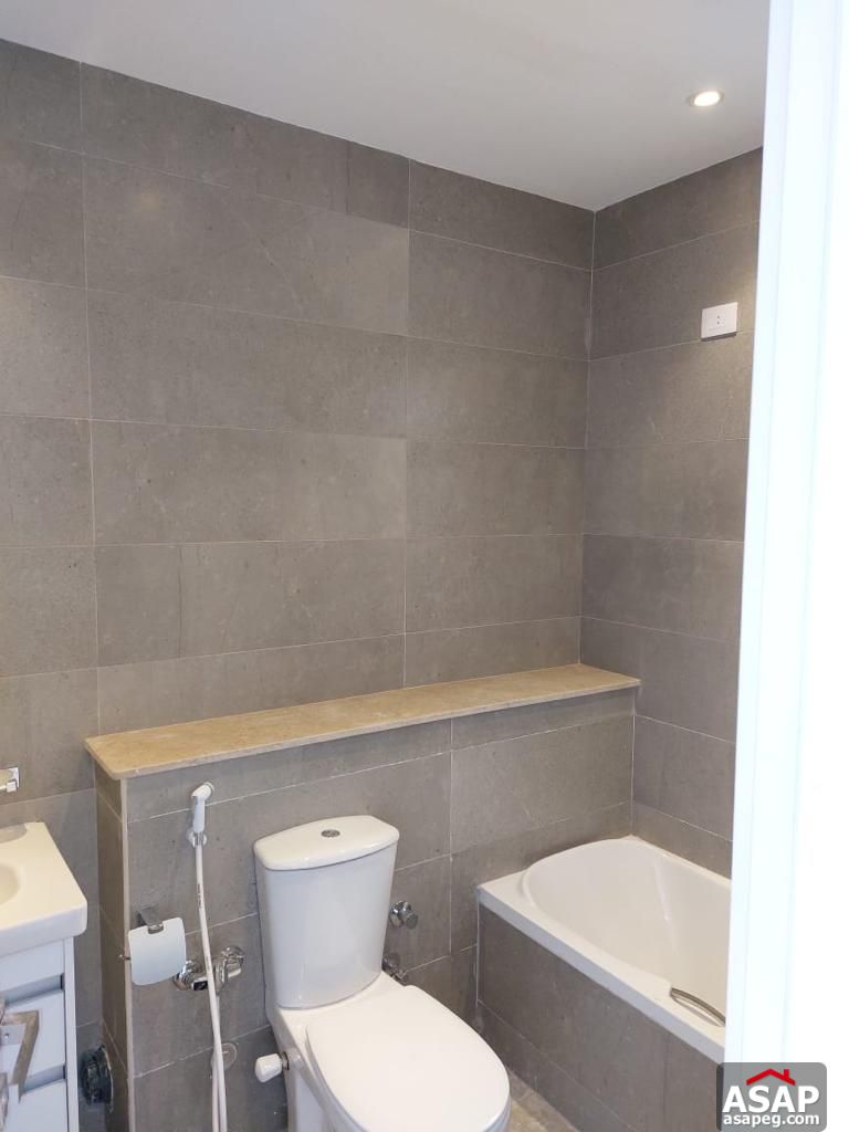 Apartment in Eastown Compound for Rent