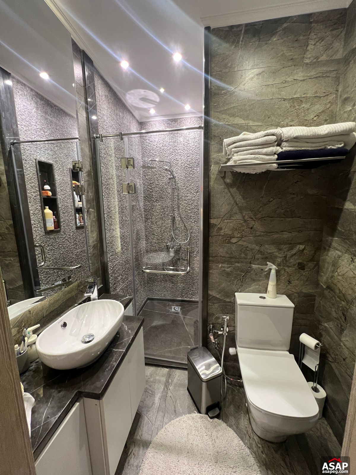 Apartment for Sale in Regents Park Compound