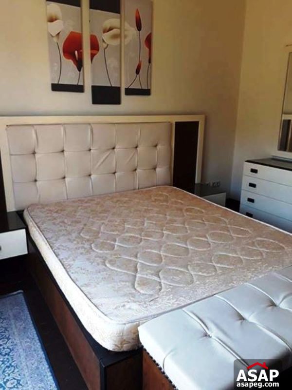 Villa with Garden for Rent in Uptown Cairo