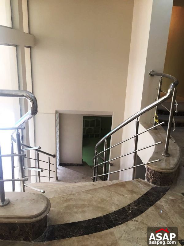 Duplex with Pool for Rent in West Golf Duplex with Pool for Rent in West Golf