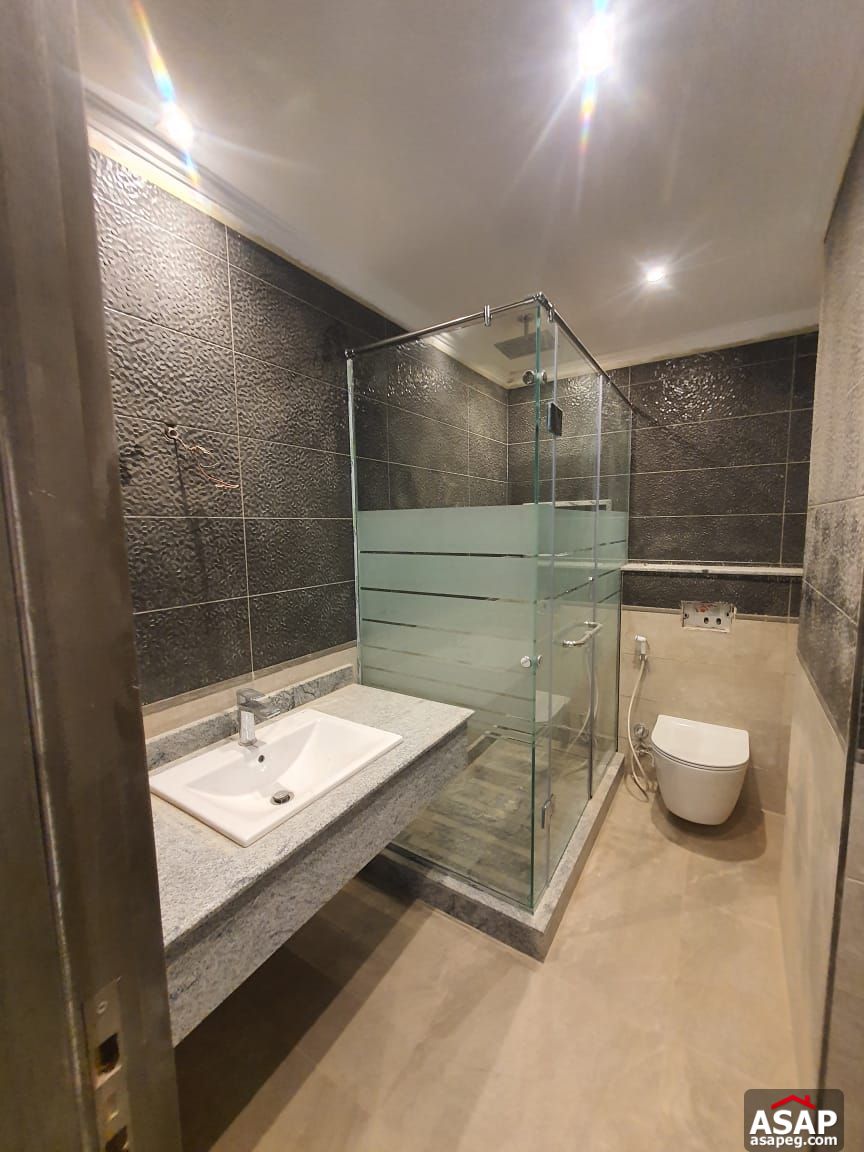 Semi Furnished Studio for Rent in Hyde Park Semi Furnished Studio for Rent in Hyde Park